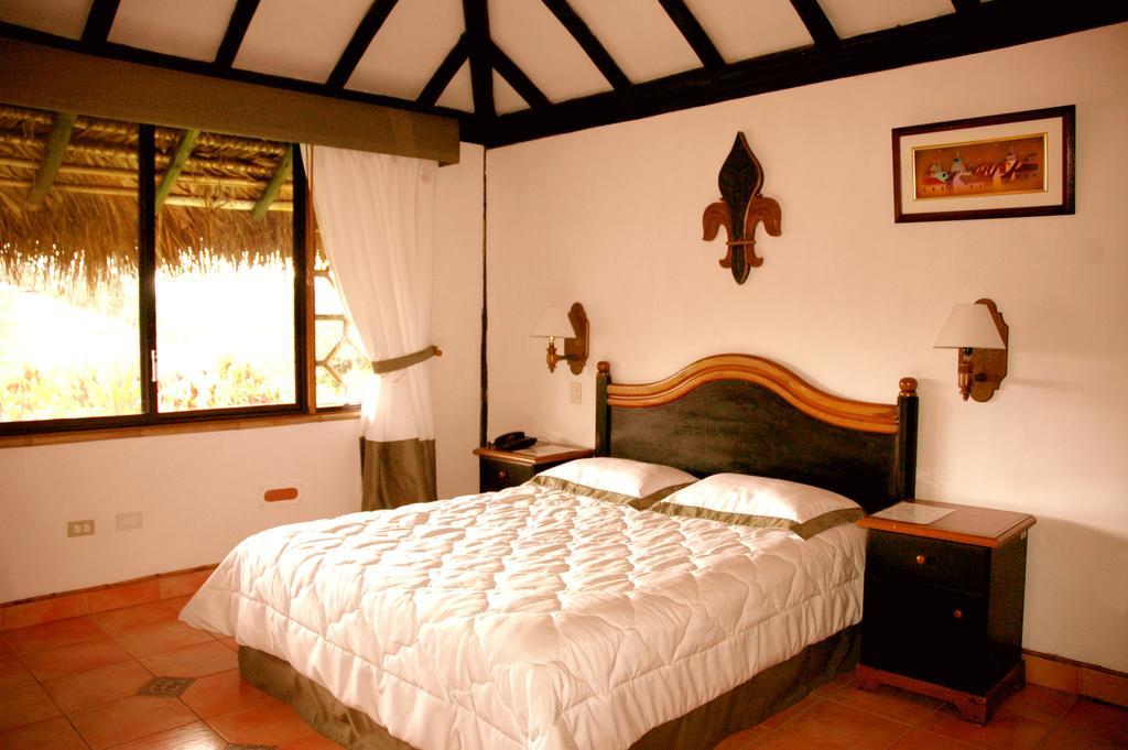 Arasha Resort & Spa Pedro Vicente Maldonado Quarto foto